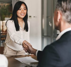 Six Tips on Successfully Closing Candidates